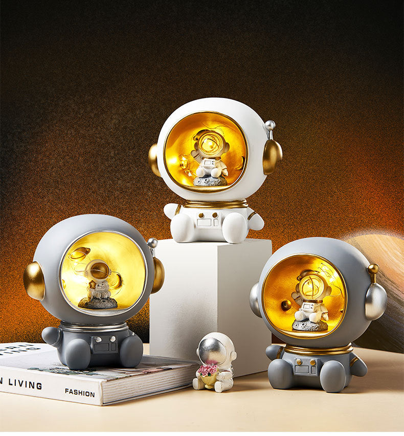 Flag Village Astronaut Creative Night Light Piggy Bank Resin Decor Cute Character Model Nordic Home Decor Living Room Desk Decoration Gifts