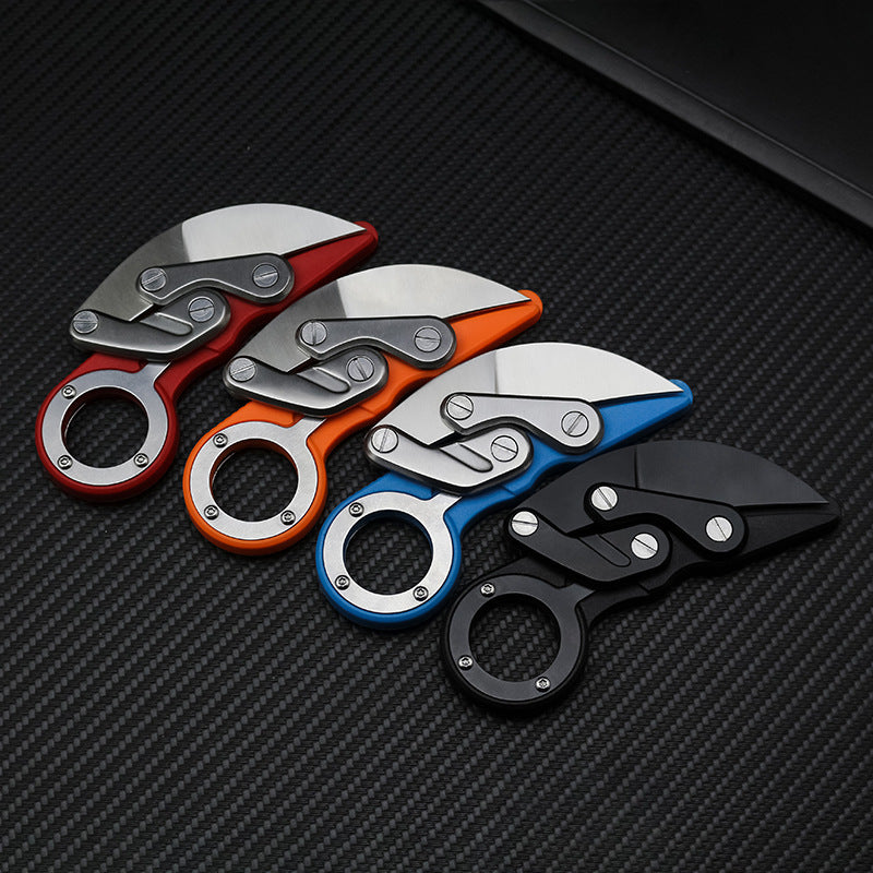 Flag Village Mechanical Claw Knife Economical Outdoor Adventure Claw Knife Game Claw Knife High Hardness Straight Knife