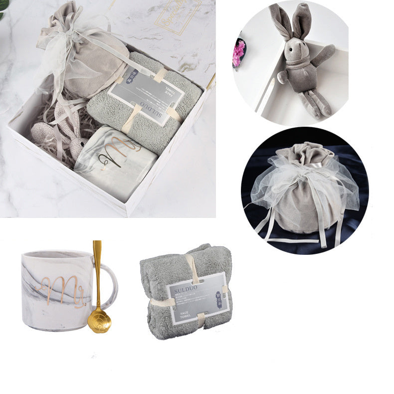 Flag Village Birthday creative and practical gift box