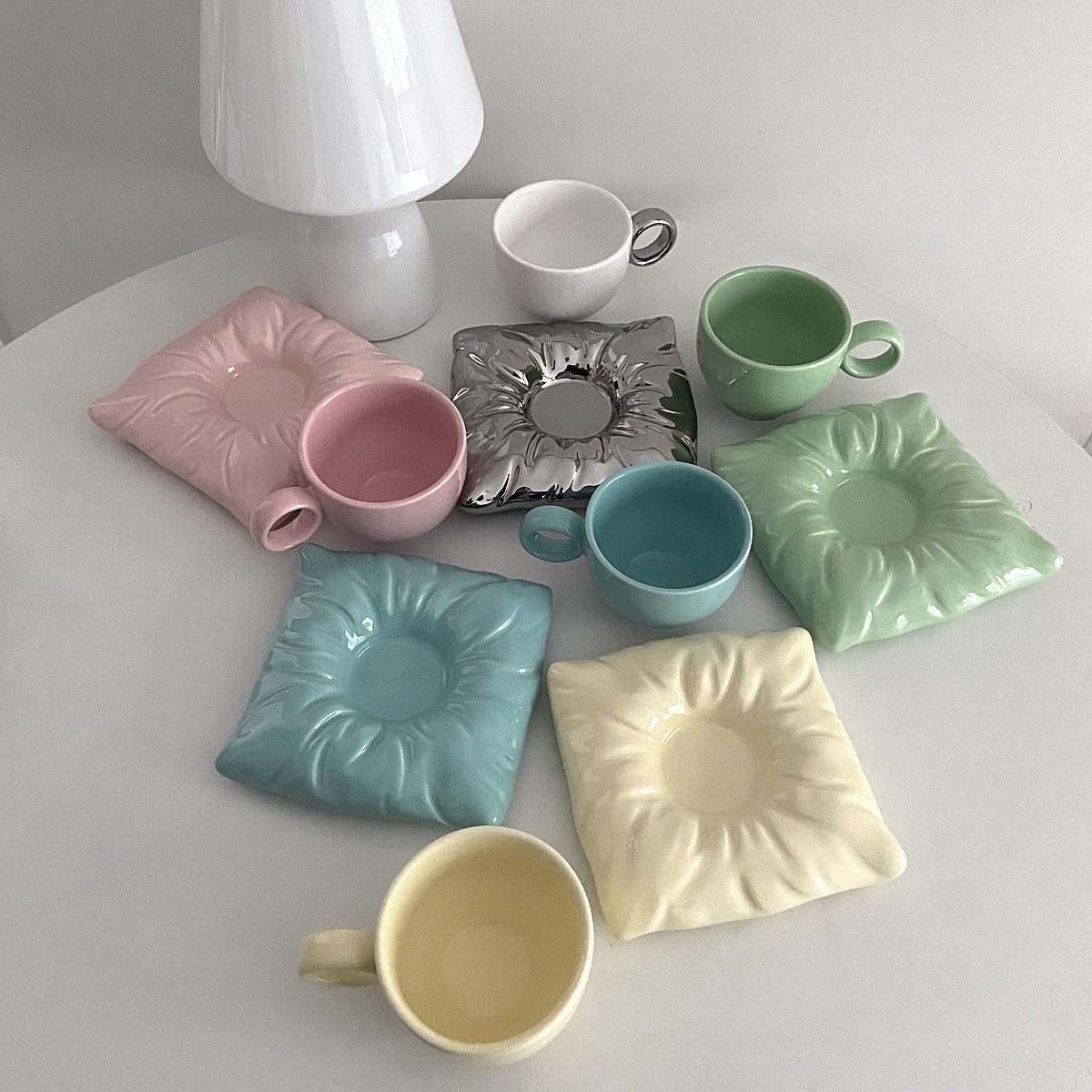Flag Village Nordic Style Ceramic Cup With Pillow Coaster Creative Couple Coffee Cup Tea Cups Saucers Christmas Gift Box Set Drinkware