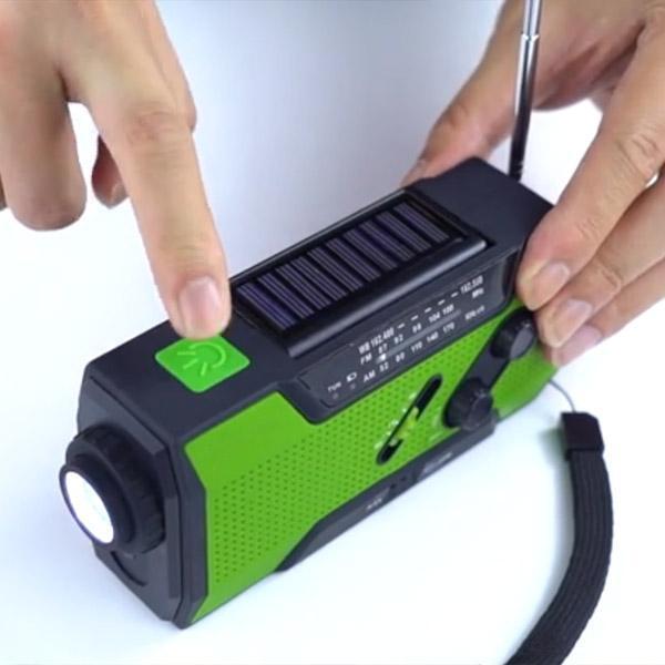 Flag Village Pocket solar radio