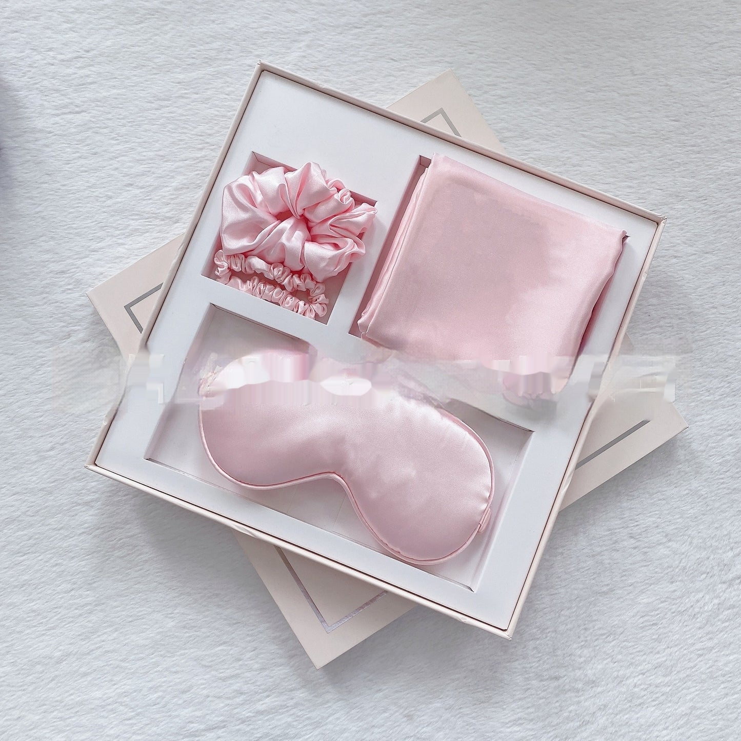Flag Village Hand Gift Box Eye Mask Set Four Piece Set