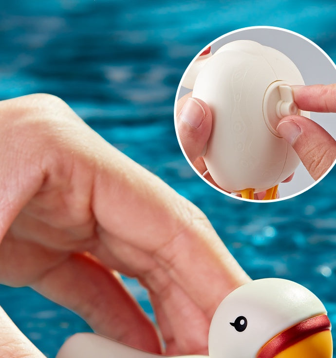 Flag Village Baby Bath Toys Cute Cartoon Goose Dolphin Swimming Wind-up Clockwork Infant Children Water Toys Gifts Kids Showering Toys