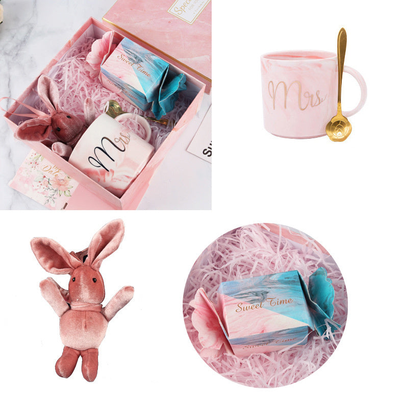 Flag Village Birthday creative and practical gift box