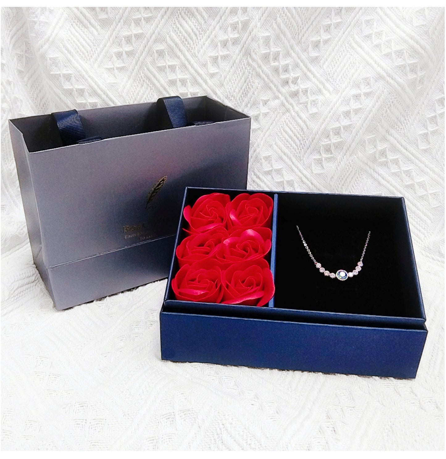 Flag Village Rose Gift Box Necklace Jewelry Box