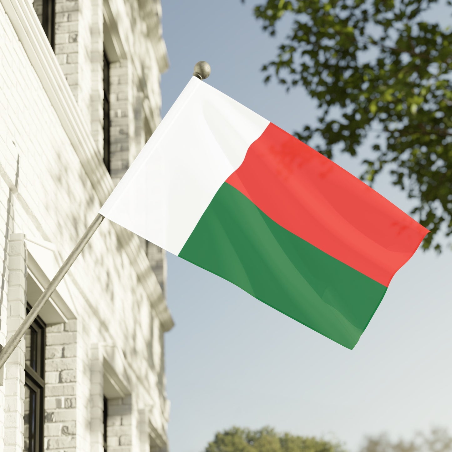 Flag Village Madagascar Flag 18" x 12" / 36" x 24" / 60" x 36"