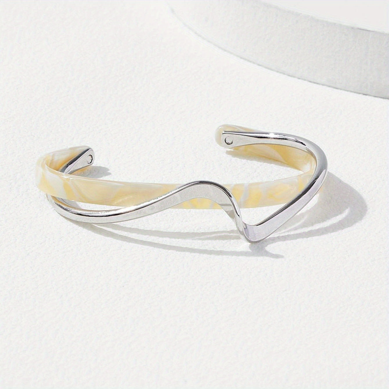 Flag Village Metal White Shellfish Plate Bracelet For Women Opening Adjustable 2 Layers Design Llight Luxury Female Fashion Jewelry Gifts