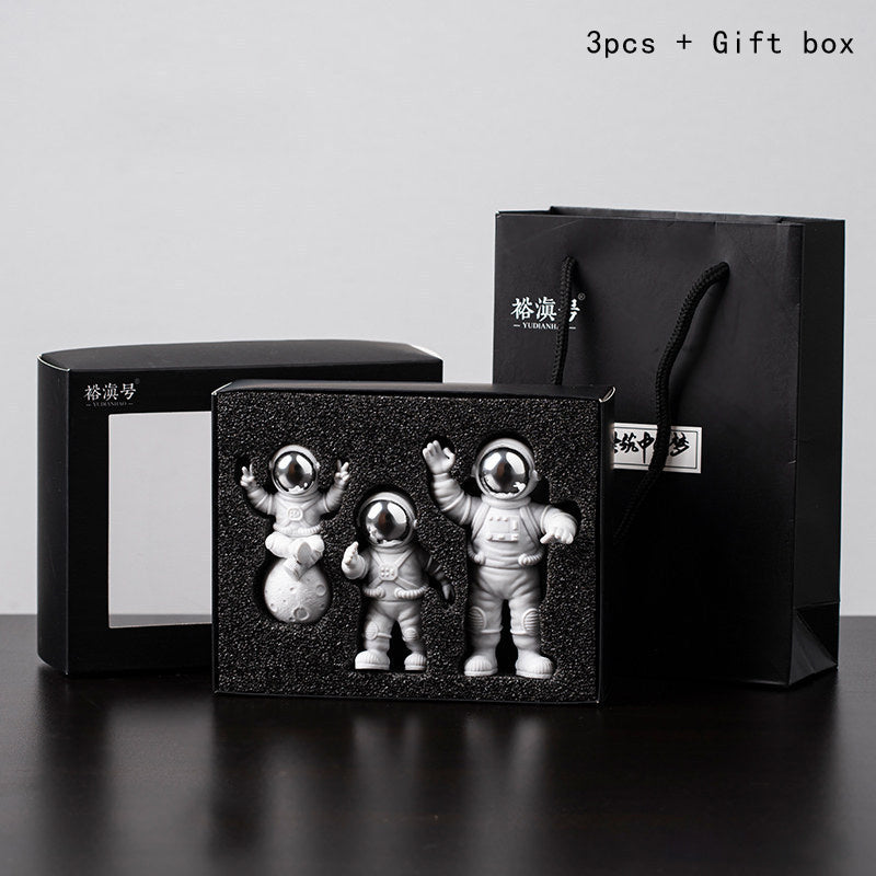 Flag Village Astronaut Astronaut Series Birthday Gift Box Set Ornament