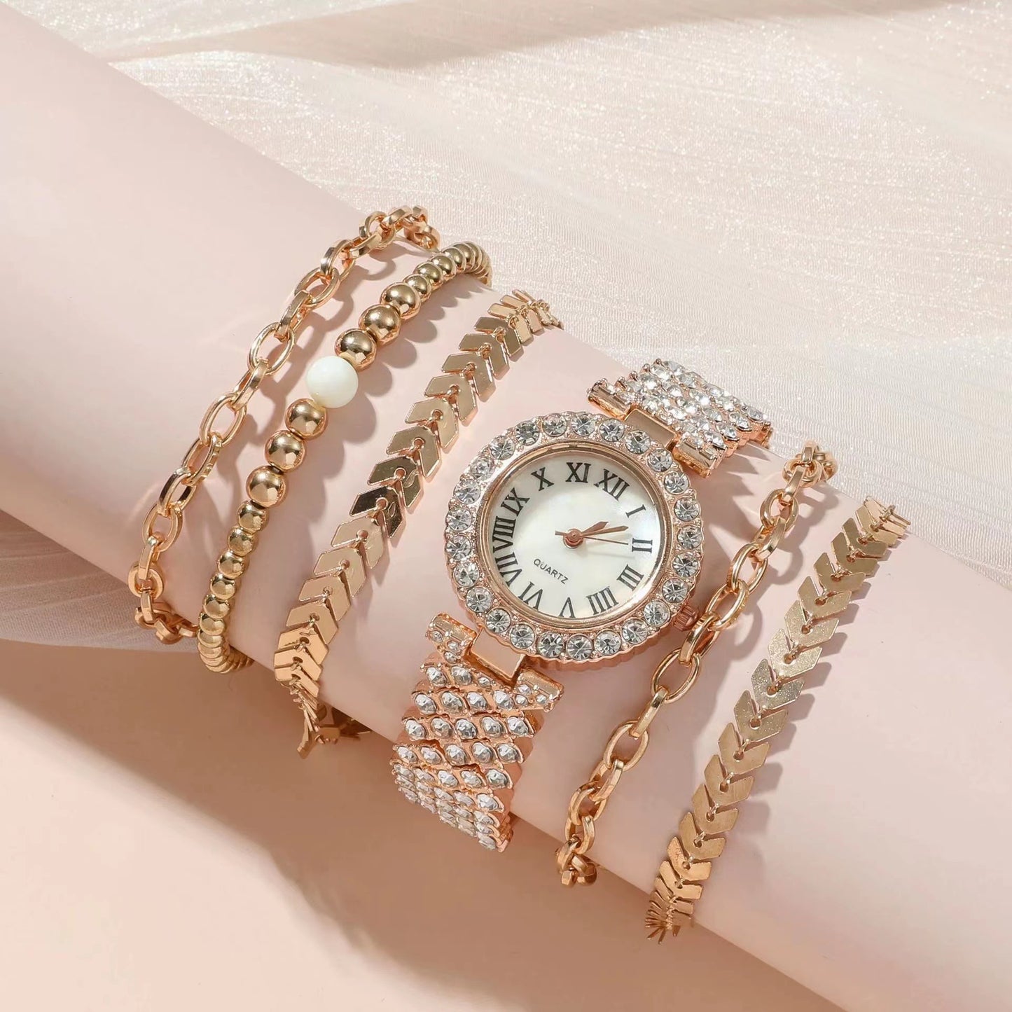 Flag Village Diamond Women's Bracelet Watch Luxury Fashion Gift Box Watch Bracelet Six-piece Set