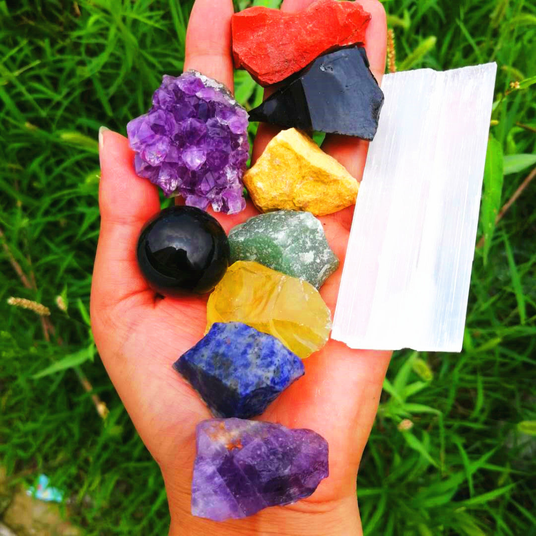 Flag Village Cross-Border Exclusively For Amazon Hot Selling Natural Crystal Rough Stone Set, Yoga Energy Seven Chakra Stone Gift Box Wholesale