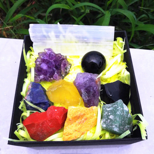 Flag Village Cross-Border Exclusively For Amazon Hot Selling Natural Crystal Rough Stone Set, Yoga Energy Seven Chakra Stone Gift Box Wholesale