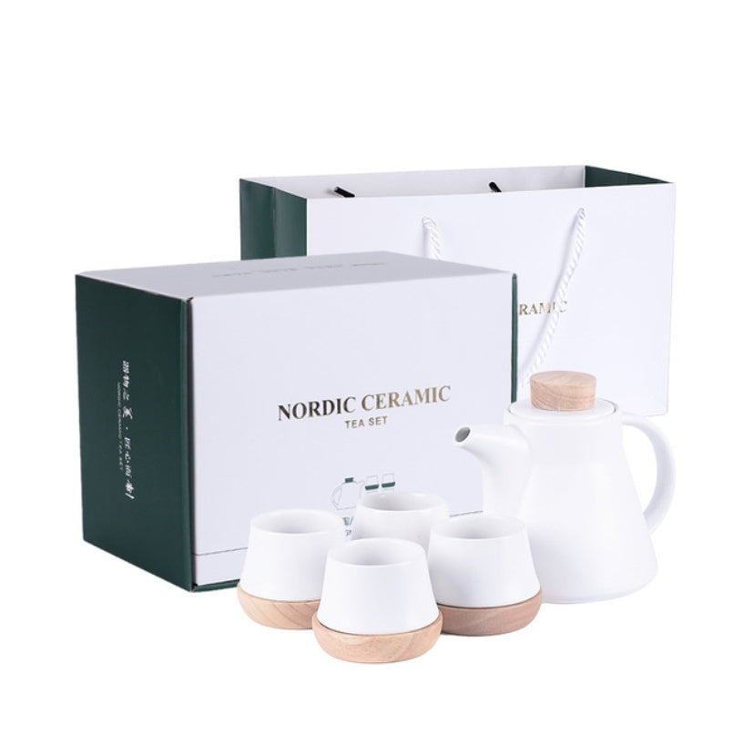 Flag Village Ceramic One Pot Four Cup Flower Tea Set Gift Box