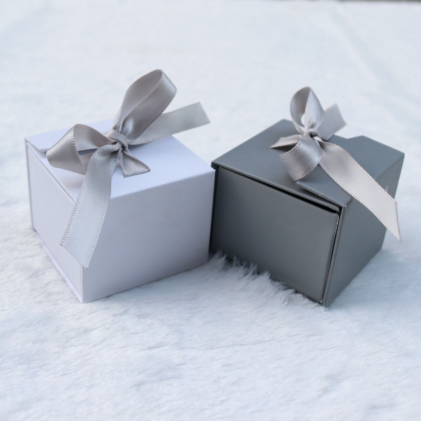Flag Village Jewelry Boxes Paper Gray White Color Ribbon Bowknot For Gift Present Ring Earring Packing Display Box