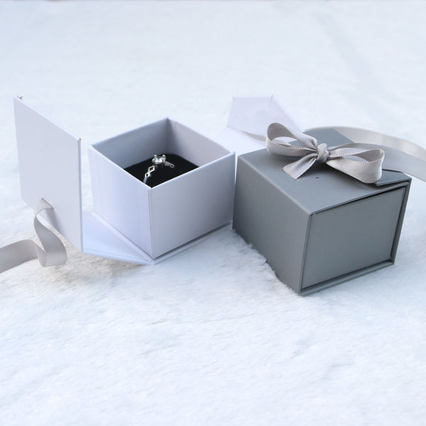 Flag Village Jewelry Boxes Paper Gray White Color Ribbon Bowknot For Gift Present Ring Earring Packing Display Box