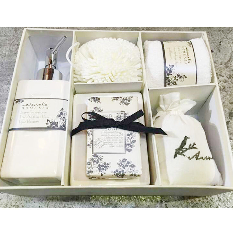 Flag Village European and American bathrooms suit, bathing suit, pottery and bathroom, five pieces of bathroom accessories bath gift box wholesale
