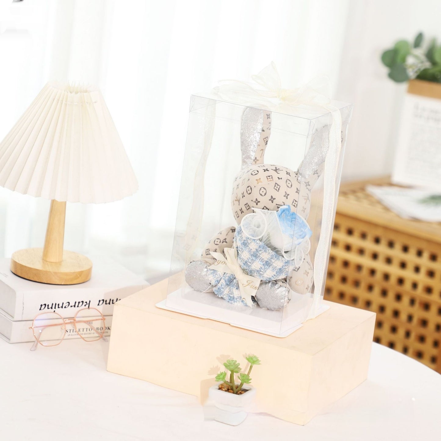 Flag Village Bear Gift Box Doll Flower Crafts