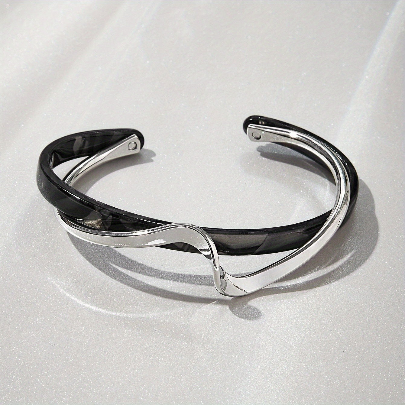 Flag Village Metal White Shellfish Plate Bracelet For Women Opening Adjustable 2 Layers Design Llight Luxury Female Fashion Jewelry Gifts