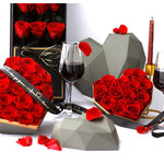 Flag Village Valentine's Day Goddess's Day Birthday Gift Box For Girlfriend With Preserved Flowers And Roses