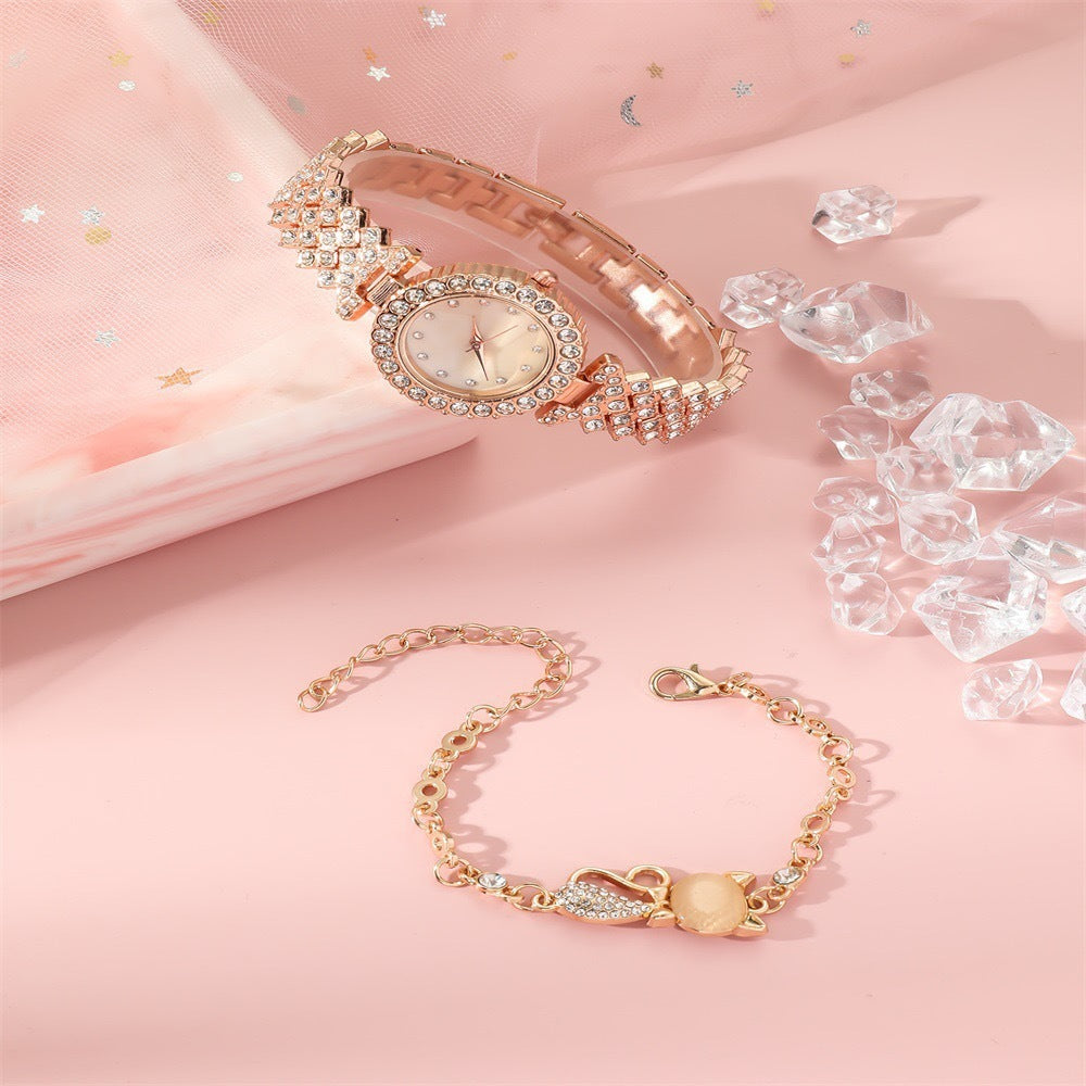 Flag Village Round Diamond Bracelet Watch Luxury Fashion Gift Box