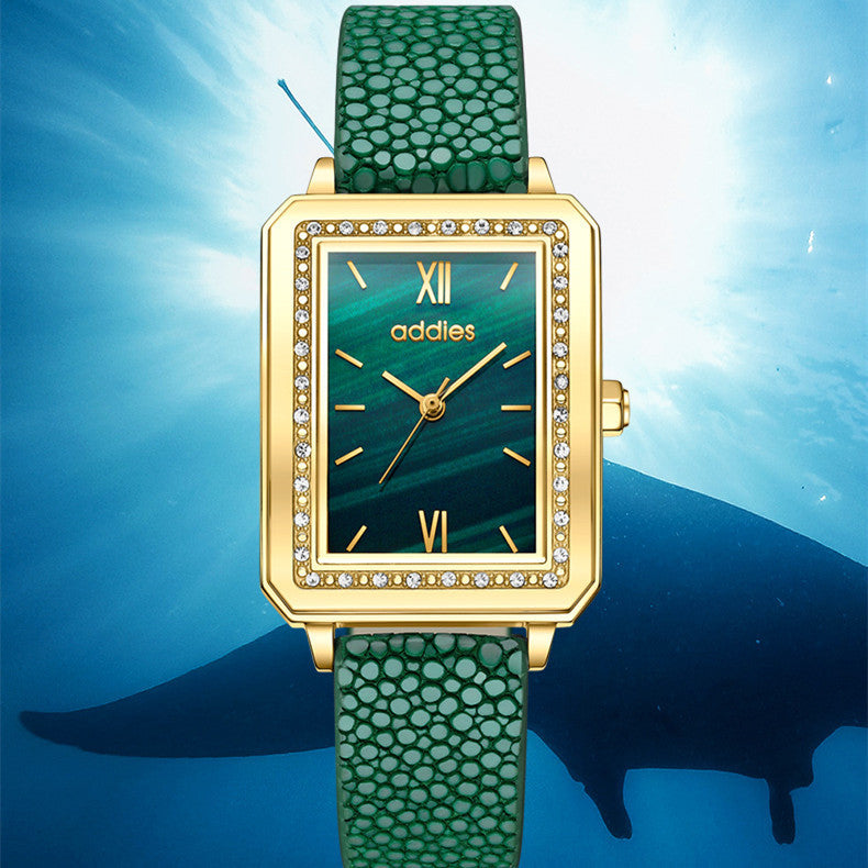 Flag Village Women's Exquisite Small Green Watch Set Gift Box Square