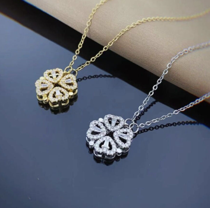 Flag Village Retro Magnetic Folding Heart Shaped Four Leaf Clover Pendant Necklace Women Love Clavicle Chain Gifts Openable Choker Jewelry