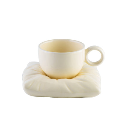 Flag Village Nordic Style Ceramic Cup With Pillow Coaster Creative Couple Coffee Cup Tea Cups Saucers Christmas Gift Box Set Drinkware
