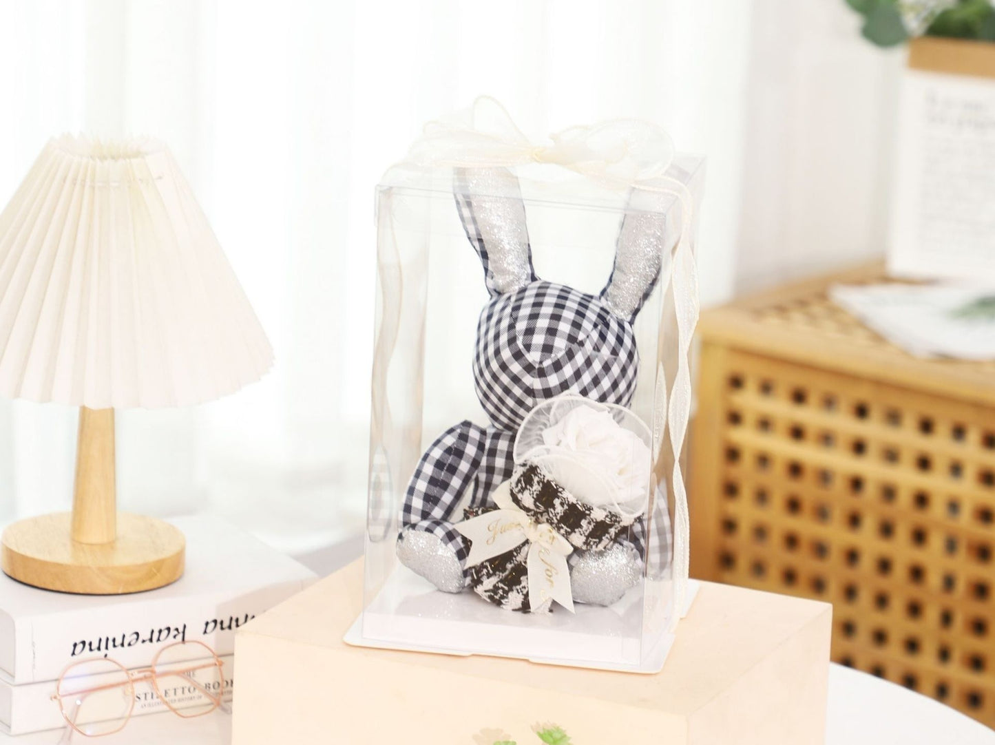 Flag Village Bear Gift Box Doll Flower Crafts
